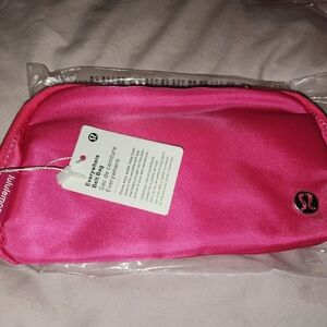 lululemon athletica Everywhere Belt Bag - Pink